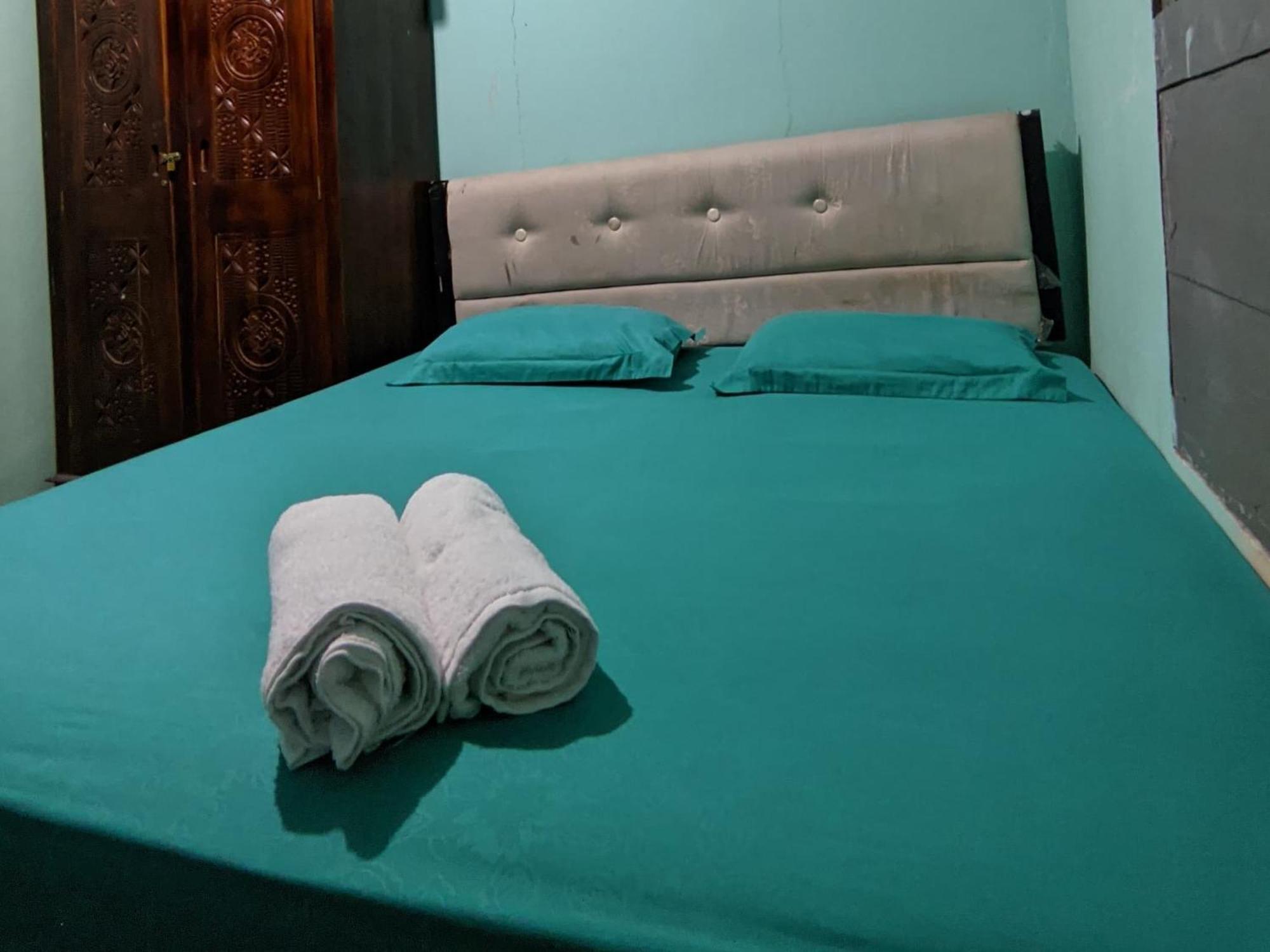 Bunaken Guesthouse Zimmer foto